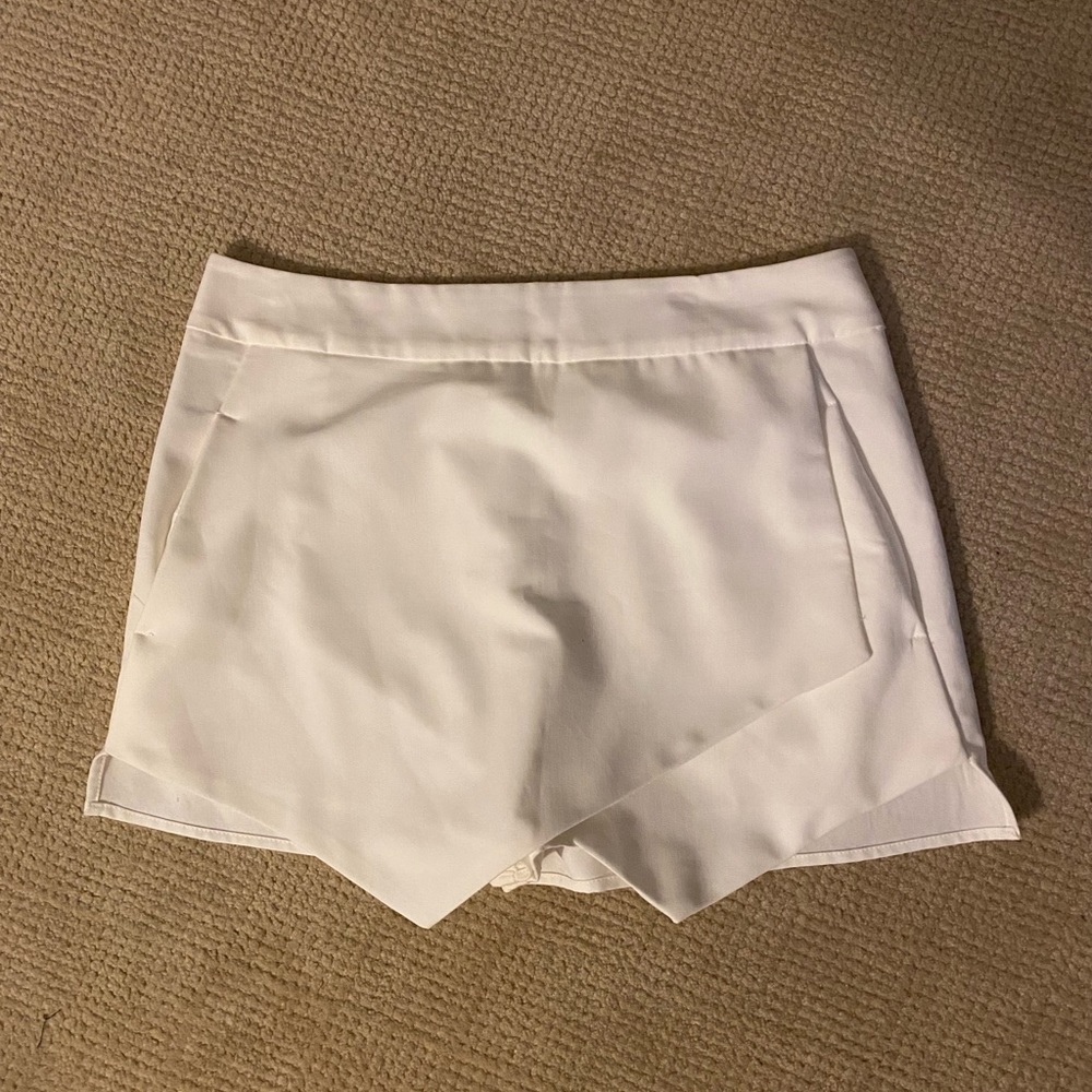 White envelope skirt
